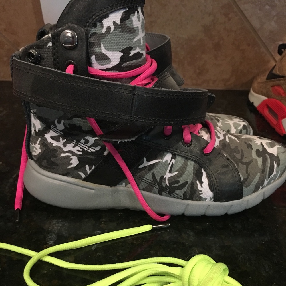 Camo HeyDay Sneakers 🌟🌟🌟